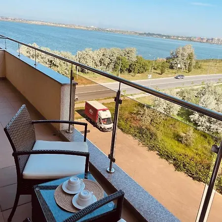 Summerland & Sea View